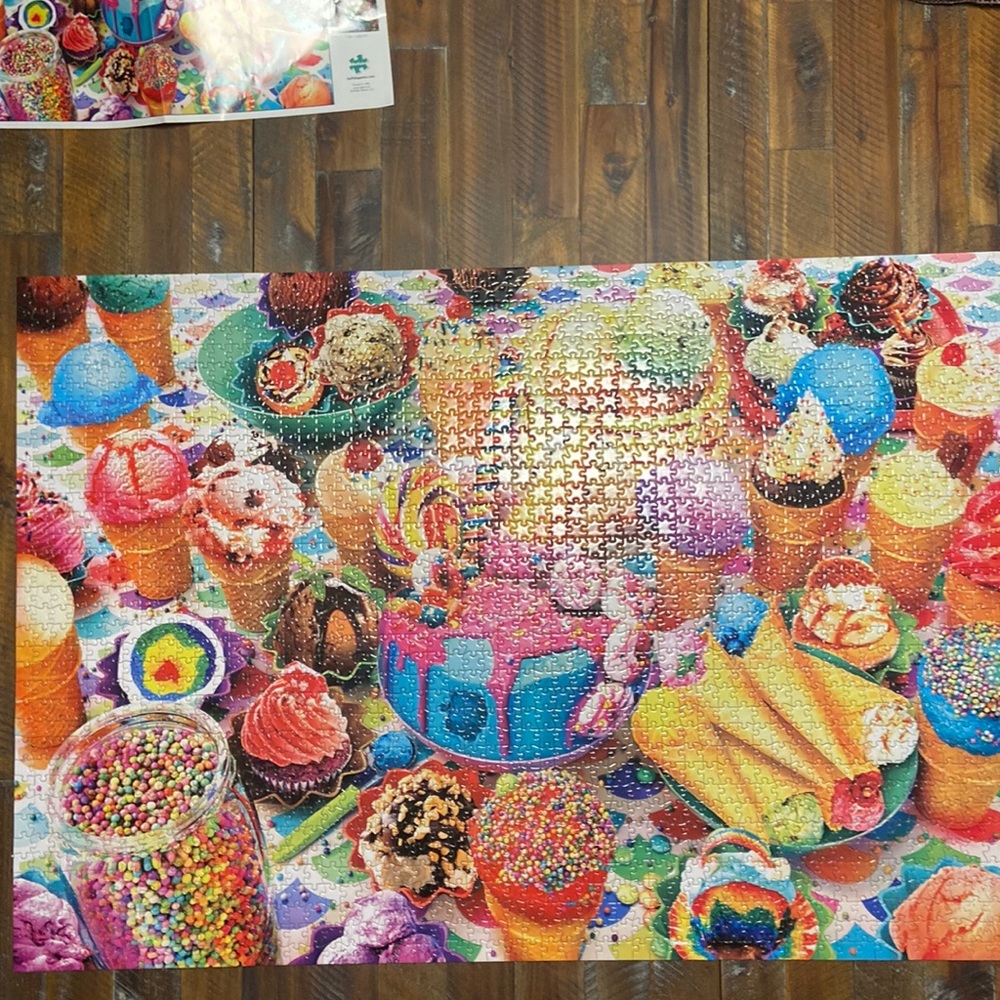 2000 piece jigsaw puzzle